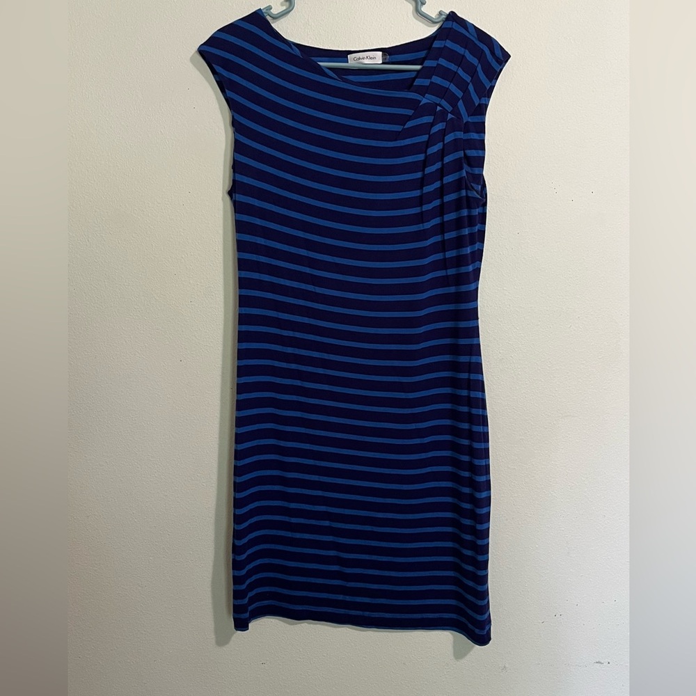 Calvin Klein navy & light blue striped dress size 10